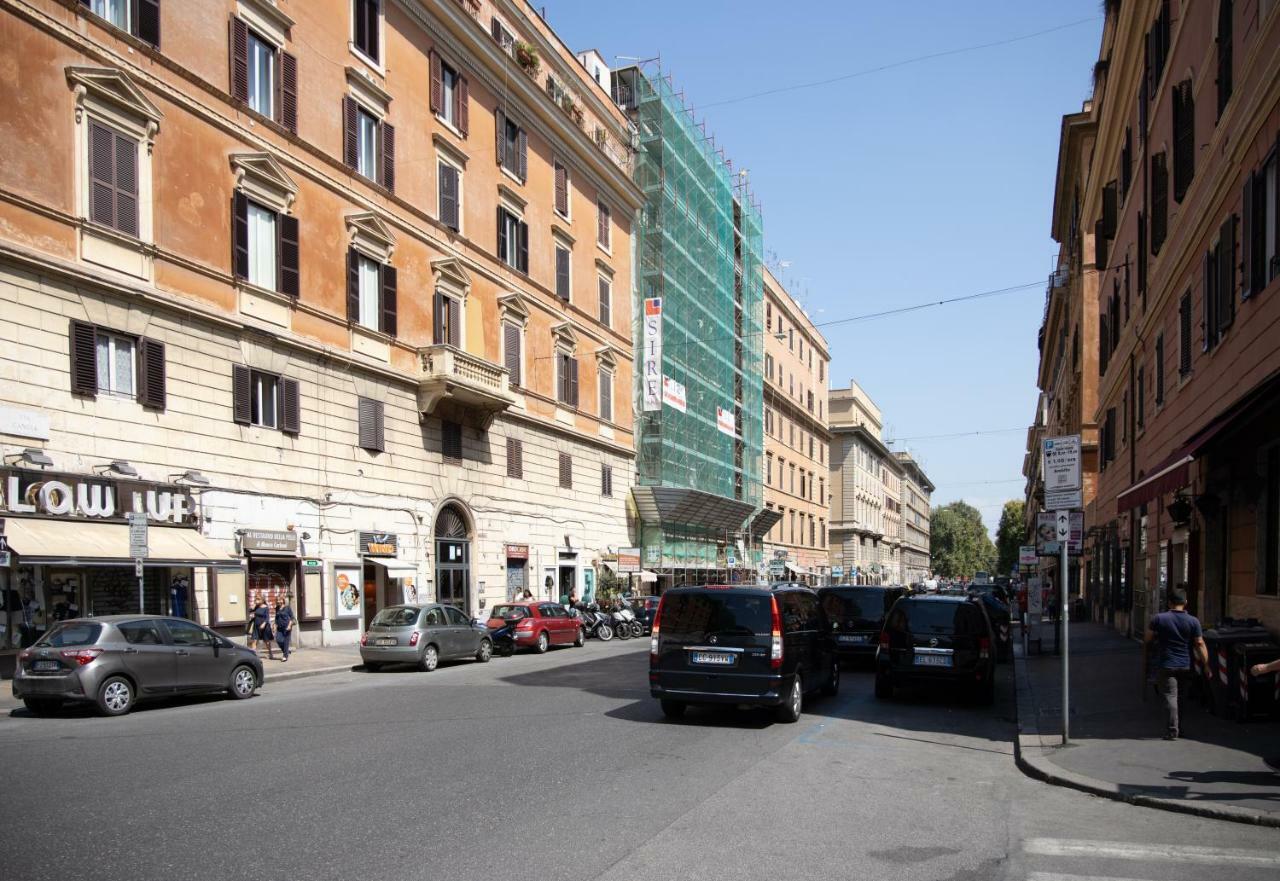 Museum Inn - Una Finestra Sui Musei Vaticani ローマ エクステリア 写真